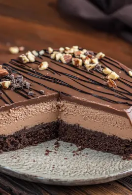 Nuss-Nougat-Torte mit Schokoboden